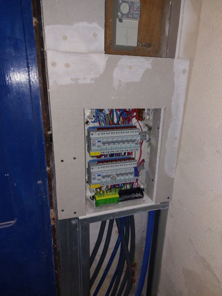 Renovation de tableau electrique Guilvinec - Electricité - Quimper Brest